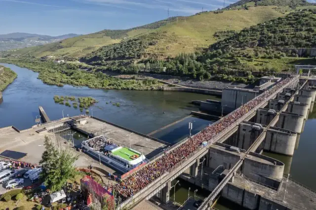 Cartaz de Meia Maratona Douro Vinhateiro (Régua) 2027